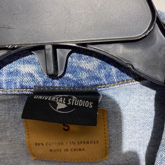 Universal Studios Women's Blue Collared Embroidered Denim Jean Jacket Size Small - Picture 5 of 14